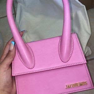 Jacquemus Le Chiquito Moyen